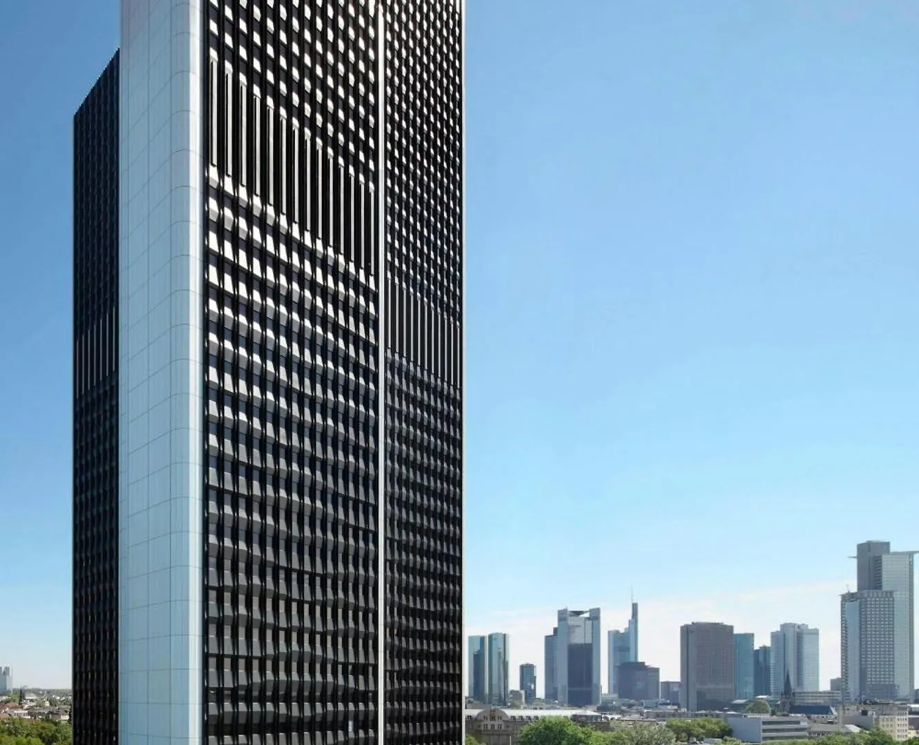 פרנקפורט Frankfurt Marriott Hotel 5*,